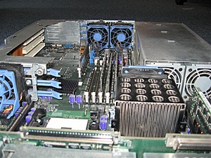 [TKA] PowerEdge 2650-img_0029-small-jpg