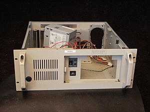 [GEZOCHT] Goedkope rackmount van 3u of 4u-pict1215-jpg