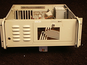 [GEZOCHT] Goedkope rackmount van 3u of 4u-pict1262-jpg