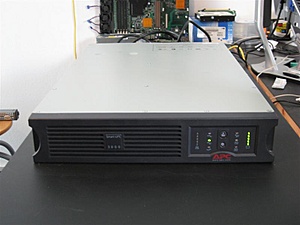 [TK] APC Smart-UPS 3000-ups1-medium-jpg