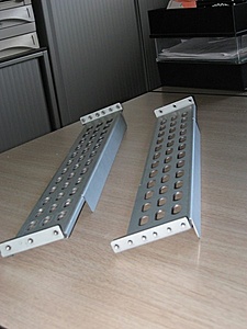 [TG] APC UPS Rails en Minkels plinten-img_0077-jpg
