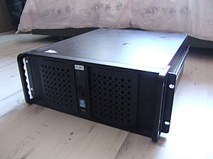 [tk] 4U dual xeon servers + 3comk switch-1-copy-jpg