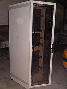 TK: Compaq 19" racks-dsc00303-2-jpg