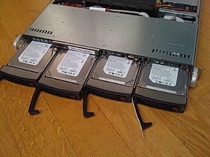 Te koop: SuperMicro 1U SuperServer 5015M-mT+ Core 2 Duo (2Tb HD, HW RAID control)-img_01051911f-jpg