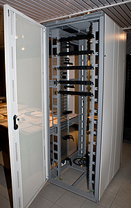 TK 45U racks, consoles, netwerkbekabeling,..-dsc00781-jpg