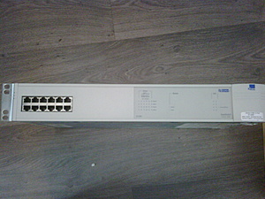 [Gratis]2 oude servers en een 3com switch-img00007-20090401-1215-jpg