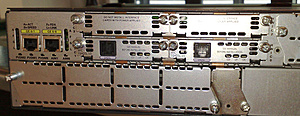 TK: Cisco router 2821 v4-achterkant-jpg