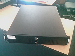 Opruiming, servers &amp; toebehoren-imag0035-jpg