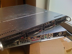 [TK] Dual DC Xeon met Areca en 4 disks-img_0529-jpg