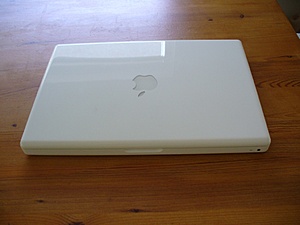 [TK] Apple Macbook 13"-p1080195s-jpg