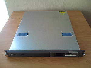 [TK] Servers, 2x SuperMicro, 2x HP DL320 G2-dl320-g2_front-jpg