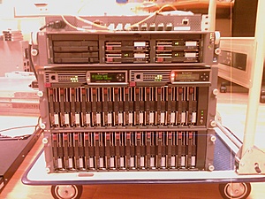MSA 1000 SAN, switch + dl380 g3-msa1000voorkant-jpg