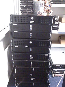 [TK] +- 50 servers / switches-img_0076-jpg