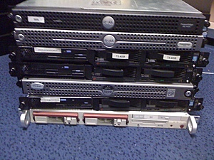 [TK] +- 50 servers / switches-img_0078-jpg