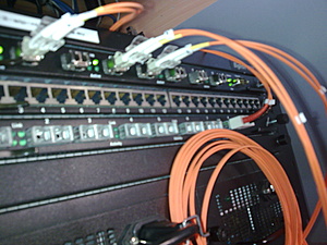 [TK] +- 50 servers / switches-afb003-jpg