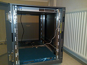 [TK] 14U HP Rack-19012010163-jpg