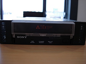 TK Sony SDX-870 Sata Tape Drive-dsc04521-jpg