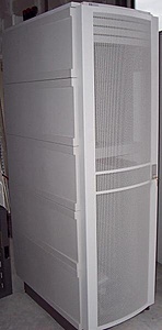 TK Serverkast 40 U en 115cm diep-hp-serverkast12-jpg