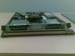 Opruiming! Diversen o.a.: Servers, Telefoons, Modems, Routers, etc.-01102009-006-jpg
