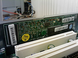 4x SuperMicro, 1x Fujitsu Siemens-imag0103-jpg