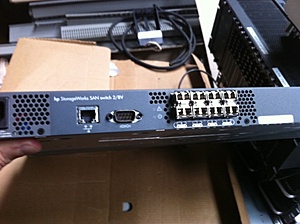 HP StorageWorks SAN Switch 2/8 inclusief 8 SFP-pic1-jpg