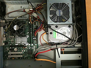 [TK] Server 2U server-foto2-jpg
