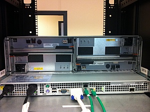 TK: IBM EXP810 4Gbps Storage (7x300Gb 15K)-img_2376-jpg