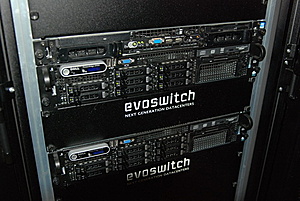 2x Dell 2950-III Quad core, 8 x 73GB SAS 2,5inch 10K, 4GB, DRAC 5 + 1x Dell 1850-rack-front_1-jpg