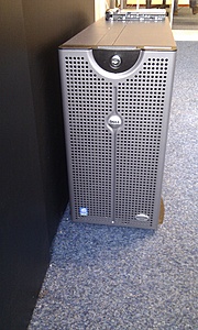 [TK] 2x Dell PowerEdge 2600, scsi, raid, 7gb Mem, 73gb hdd, gbit-imag0483-jpg