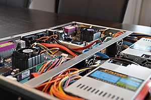 [TK] Switch / APC / HDD / 1u Kasten (Dual Mini-ITX) / Servers-dual3-jpg