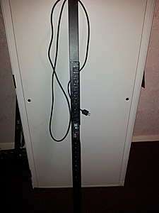 [TKA} 2x 24 ports APC &amp; 1x 16 ports APC-20111104_160751-jpg