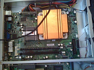 Te koop twee rackservers:  moet weg!-img_0004-jpg