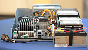 Server custom of Merk?-google-server-achterkant_-jpg