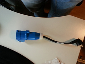 Kabel om APC aan te sluiten aan ATS-20120612_103608-jpg