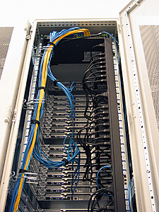 Zuinige server / PC met veel CPU power?-clanhost_30-03-2010_008-jpg
