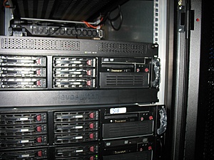 Plaats een foto van je rack/servers/datacenter-evo_1-jpg
