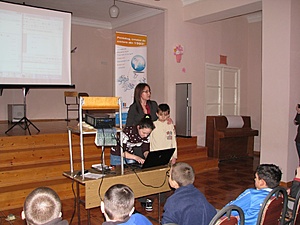 Help de weeskinderen in Moldavi&euml; met Computer Technology Education-img_0641-medium-jpg