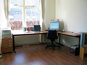 Post een foto van je werkplek !-woonkamer_001-jpg