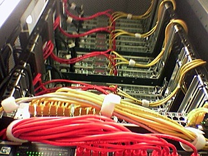 Plaats een foto van je rack/servers/datacenter-afb-50-jpg