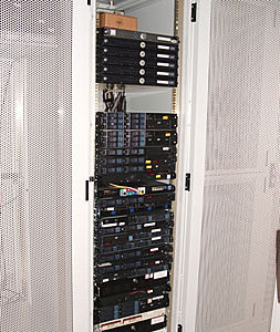 Plaats een foto van je rack/servers/datacenter-noc2-jpg