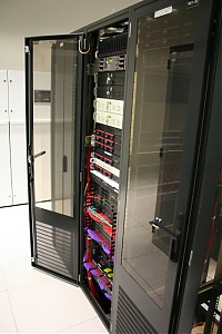 Plaats een foto van je rack/servers/datacenter-img_8847-jpg