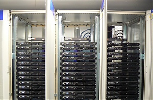 Plaats een foto van je rack/servers/datacenter-rack234-jpg