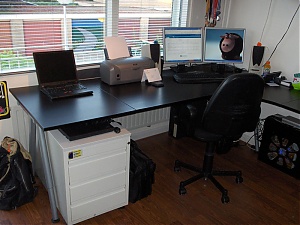 Post een foto van je werkplek !-werkplek-1-jpg