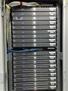 Plaats een foto van je rack/servers/datacenter-1-jpg