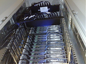 Plaats een foto van je rack/servers/datacenter-2-jpg