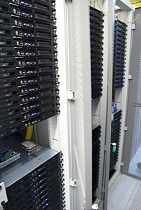 Plaats een foto van je rack/servers/datacenter-dsc02455-w800-jpg