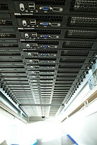 Plaats een foto van je rack/servers/datacenter-dsc02618-small-jpg