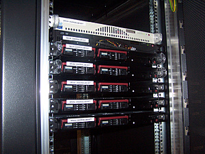 Plaats een foto van je rack/servers/datacenter-100_4194-jpg