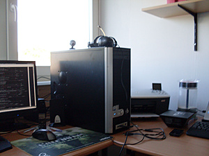 Post een foto van je werkplek !-bureau2-jpg