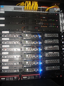 Plaats een foto van je rack/servers/datacenter-dsc02929-jpg